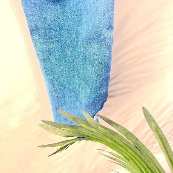 New Gogo Jeans pants for girls Destructed Cinched - Picture 8 of 9